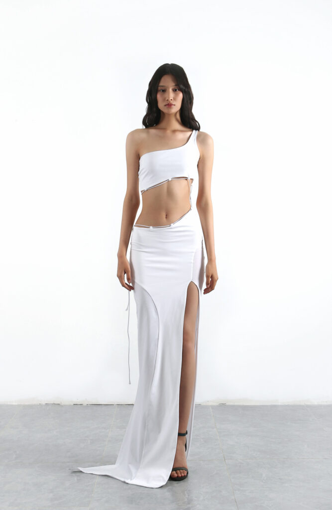 WHITE ASYMMETRIC SET